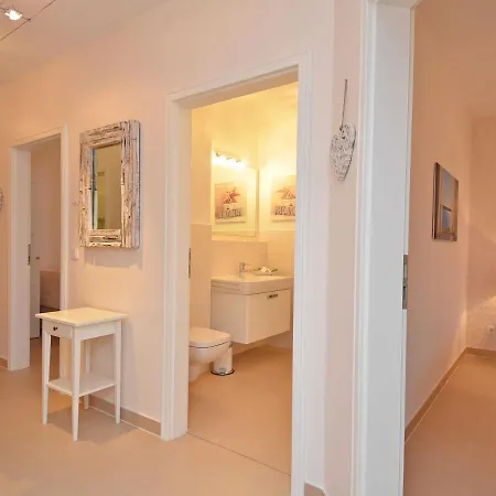 Annika - Apt. 05 Sellin (Rugen)